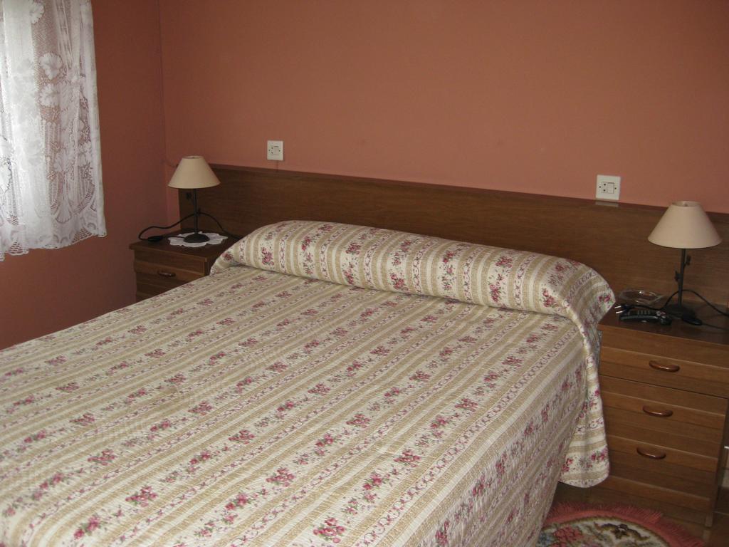 Hostal El Duje Tielve Esterno foto